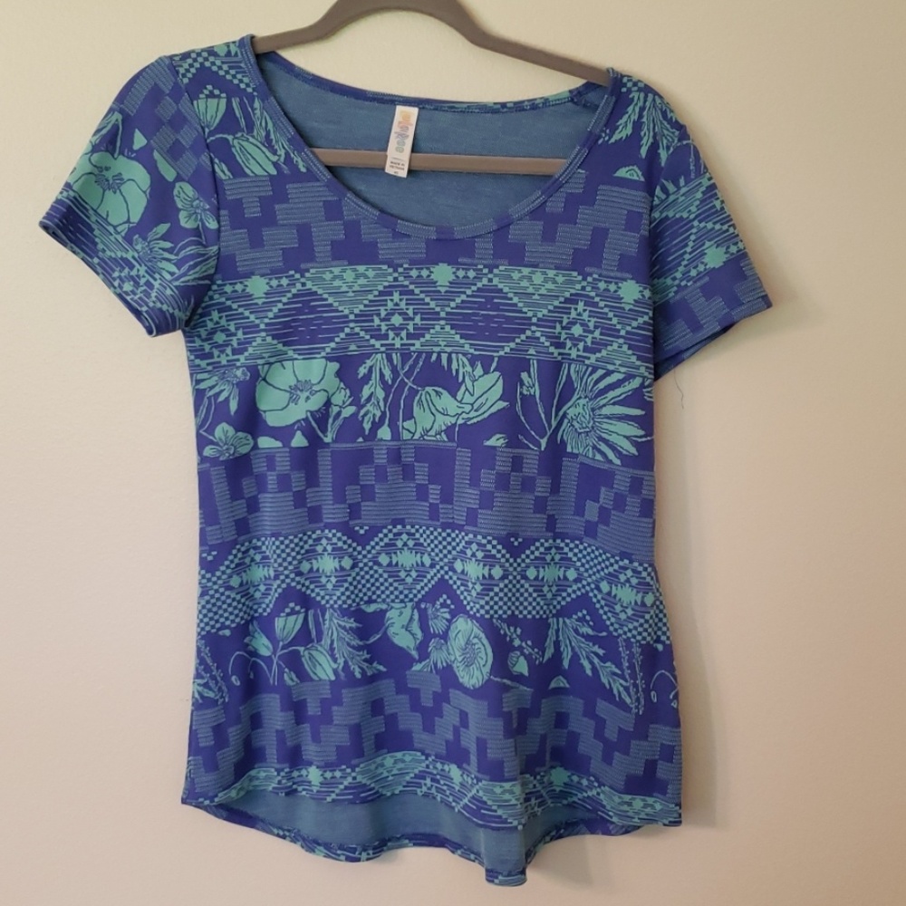 Lularoe Classic Tee